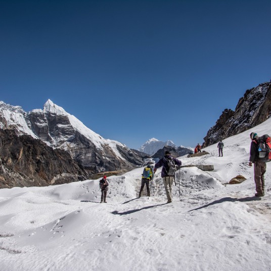 Everest Chola pass-20230628073117