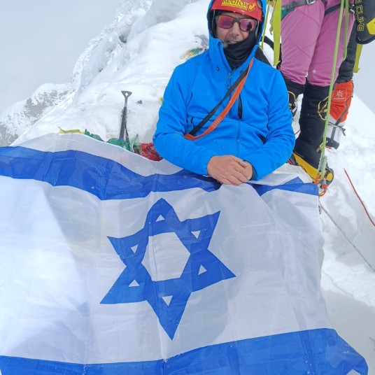 lobuche peak 3